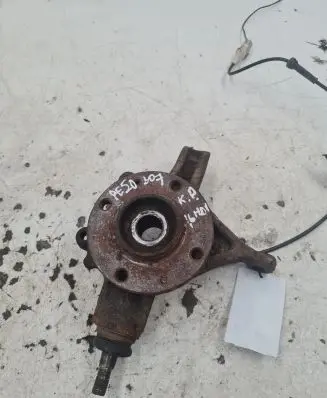 Peugeot 307 Front wheel hub