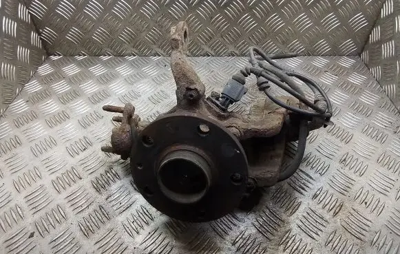 Volkswagen Touran I Front wheel hub