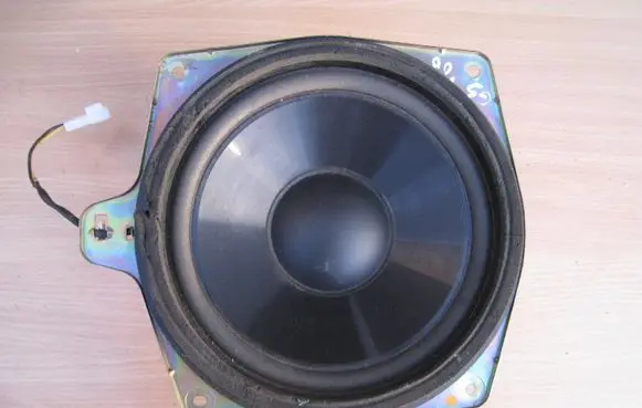 Lexus GS 300 400 430 Front door speaker 861603A310