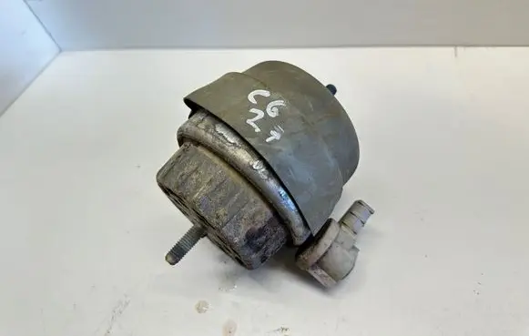 Audi A6 S6 C6 4F Engine mount bracket