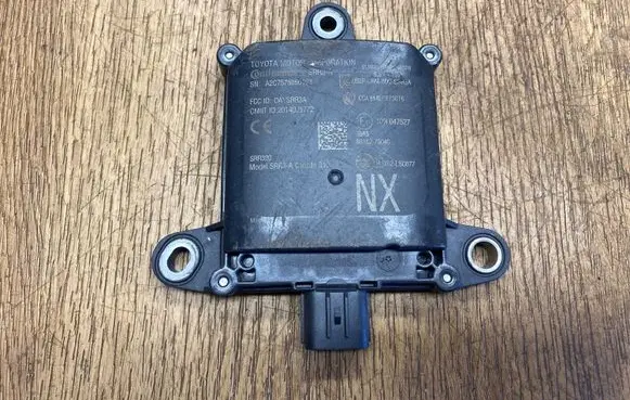 Lexus NX Blind spot module 8816278040 202LSC077 10R047527