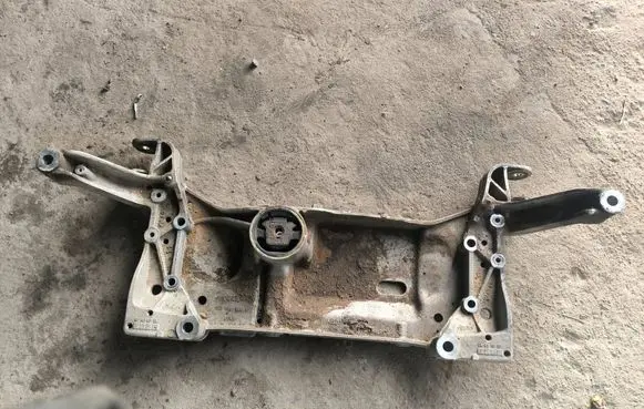 Volkswagen Golf V Front subframe 1k0199396f