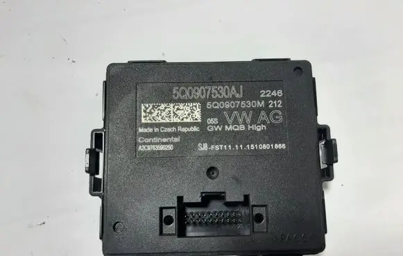 Skoda Superb B8 (3V) Gateway control module 5Q0907530M 5Q0907530AJ