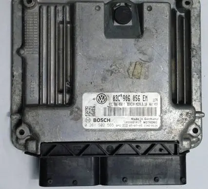 Volkswagen Golf V Engine control unit/module ECU 03C906056EM 0261S02565 MED9510