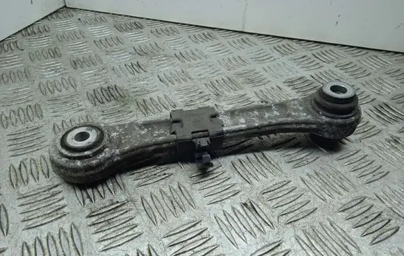 Maserati Ghibli Rear upper control arm/wishbone 670036722