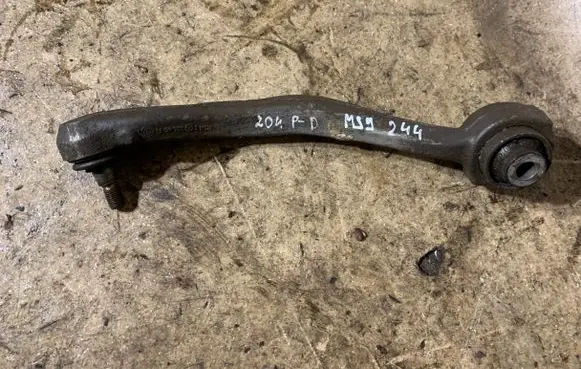 Front lower control arm/wishbone