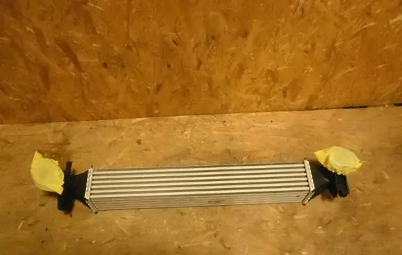 Seat Ibiza IV (6J,6P) Intercooler radiator 6R0145805C
