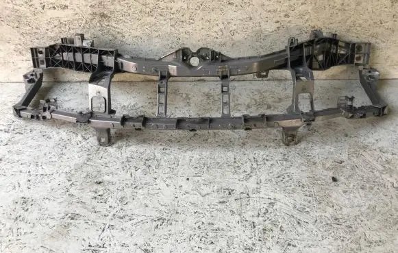 Ford Kuga I Radiator support slam panel