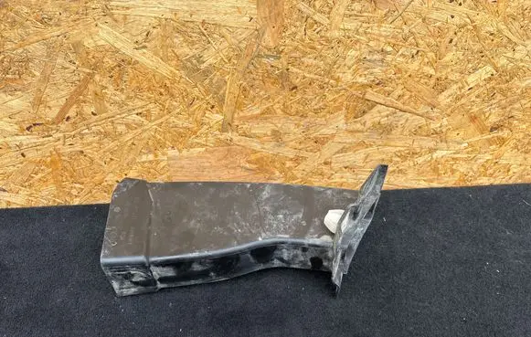Audi e-tron Air intake duct part 4KE121733