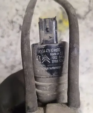 Citroen C5 Windscreen/windshield washer pump 9643447980
