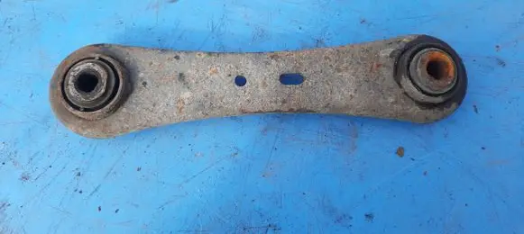 Volvo XC70 Front control arm