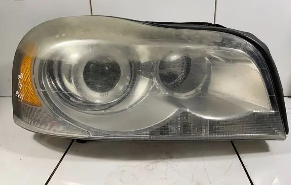 Volvo XC90 Headlight/headlamp 31290895 89904680