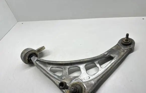 BMW 3 E46 Front lower control arm/wishbone 31122341297