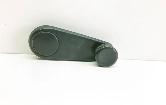 Mitsubishi Colt Front door window winding handle MB546560770