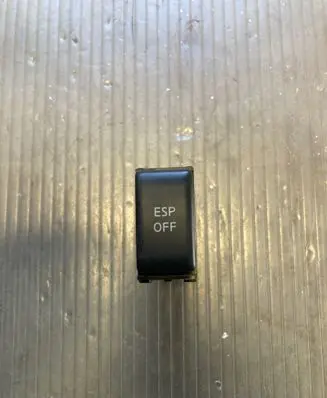 Nissan Qashqai ESP (stability program) switch 7709B