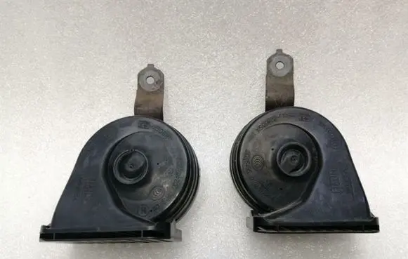 Jeep Grand Cherokee Horn signal 68214401AB 68214406AB