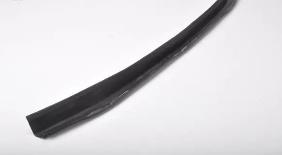 Maserati Ghibli Seal rubber (tailgate) 670004382