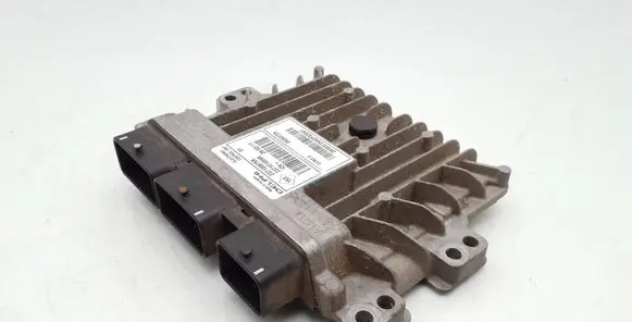 Nissan Note (E11) Engine control unit/module 237100875R 237101689R 28303726