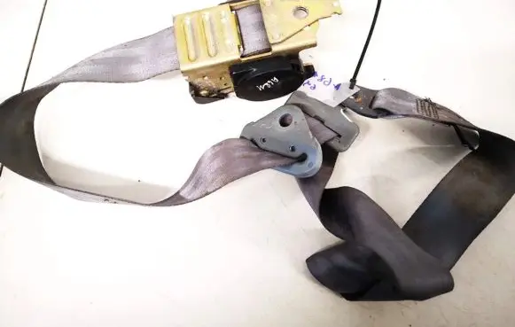 Peugeot 806 Rear seatbelt b501322