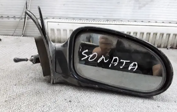 Hyundai Sonata Manual wing mirror E13010080