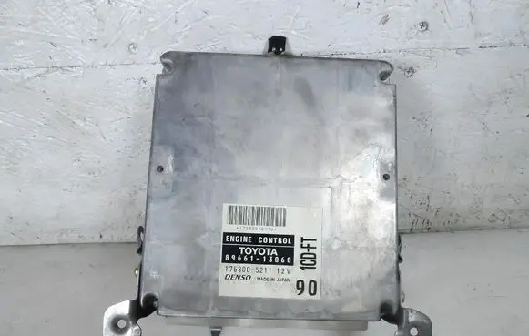 Toyota Corolla Verso E121 Engine control unit/module ECU 89661-13060