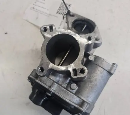 Renault Trafic II (X83) EGR valve H8200327011