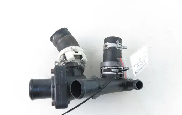 Mazda MPV Thermostat/thermostat housing YL8E8K528AE 2M2E8A587CD