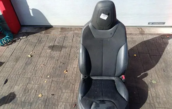 Tesla Model S Other seats 