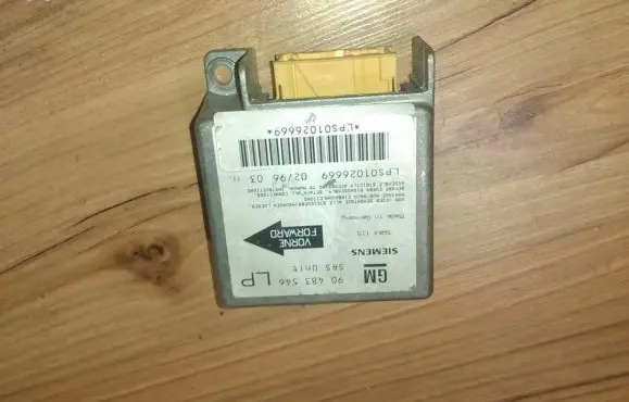 Opel Tigra A Airbag control unit/module 90483546LP lps01026669