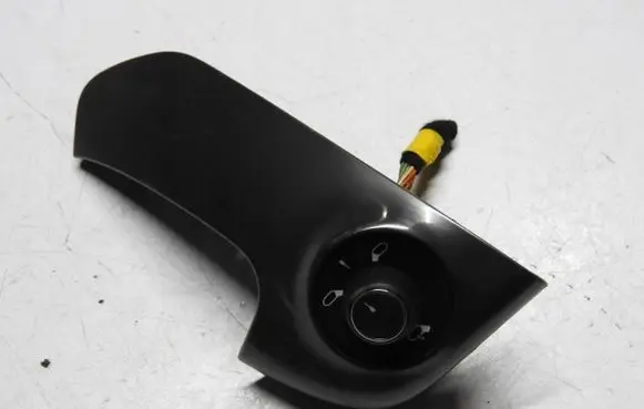 Peugeot 508 Tailgate/trunk/boot open switch 9686944310