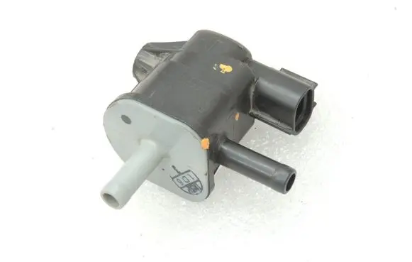 Toyota Yaris XP210 Vacuum valve 90910TC001 25860F3030