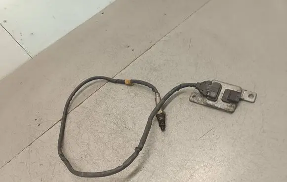 Audi A6 S6 C7 4G Lambda probe sensor 8K0907807J 1604090758 5WK97205