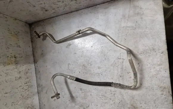 Citroen C3 Pluriel Air conditioning (A/C) pipe/hose 9681913580