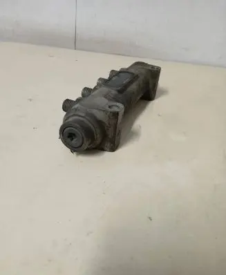 Audi A8 S8 D2 4D Fuel main line pipe 057130089A