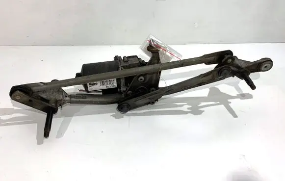 Fiat Tipo Front wiper linkage and motor 52069330