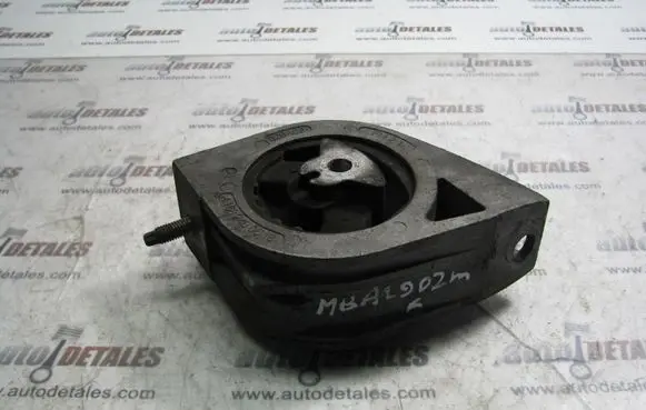 Mercedes-Benz A W168 Engine mount bracket A1682400618