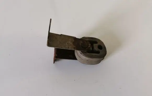 Muffler mount bracket/holder