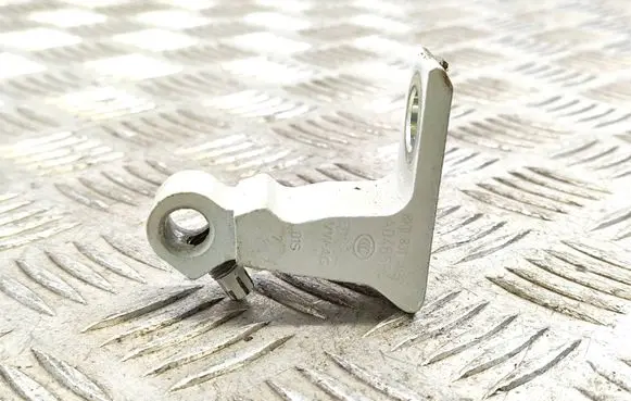 Volkswagen Golf VII Front door upper hinge 8k0831402p