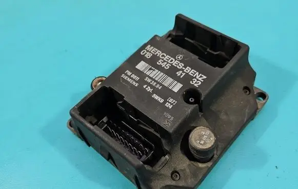 Mercedes-Benz C W202 Ignition amplifier control unit 0185454132 IMPRK1541719