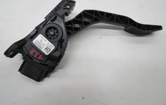 Volvo S60 Accelerator throttle pedal 31329062 6PV01083416 C95YE04