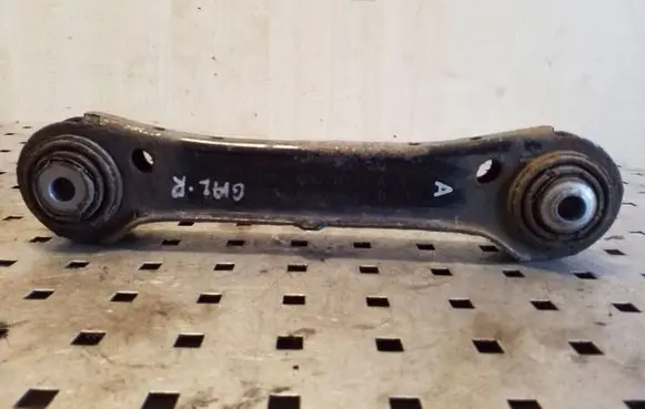 BMW X1 E84 Rear control arm 33326782237 33326782238