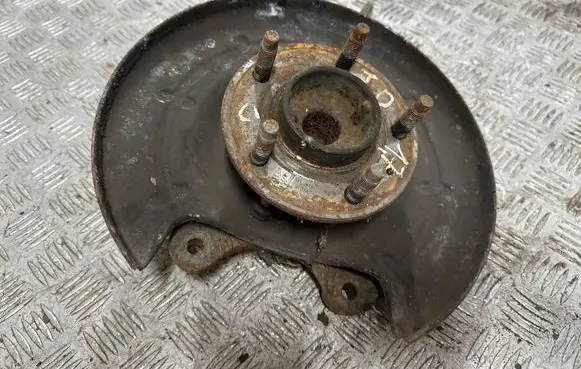 Opel Astra J Rear wheel hub