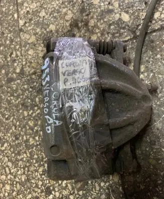 Toyota Corolla Verso AR10 Front brake caliper