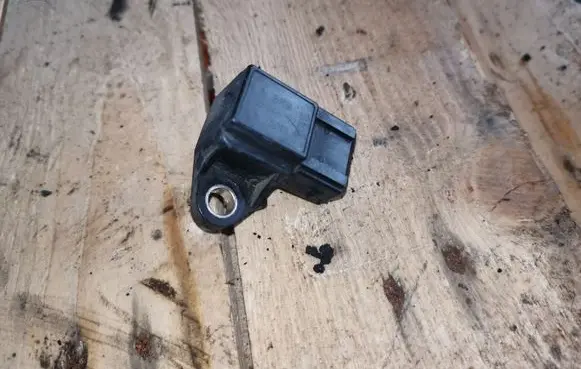 BMW 5 E39 Air pressure sensor 2246977