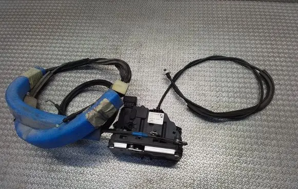Peugeot Boxer Sliding door lock 1347523080