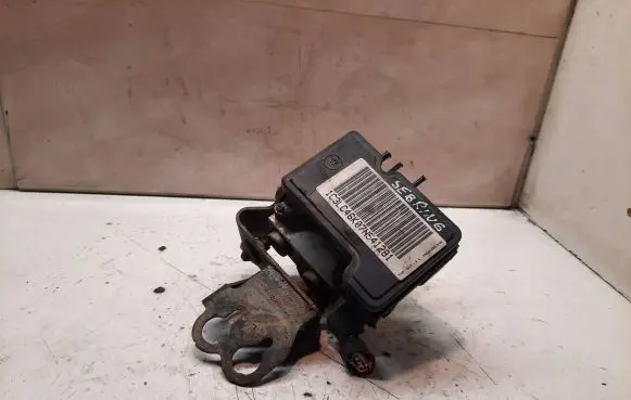 Chrysler Sebring (JS) ABS Pump P05085337AE