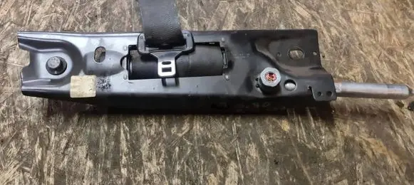 Volvo S80 Front seatbelt 30734846