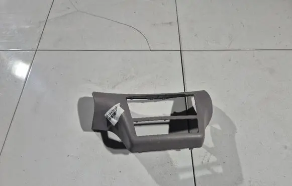 Nissan Almera Tino Other interior part 27575BU700