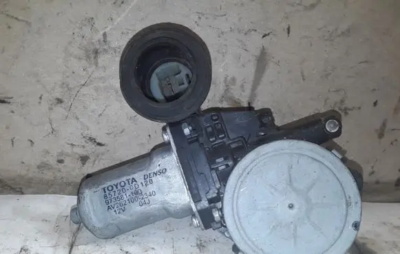 Toyota Auris 150 Rear door window regulator motor 857200D120 973581100 AV2621002340
