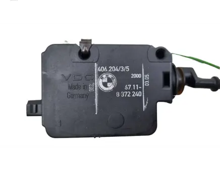 BMW 3 E46 Central locking motor 8372240